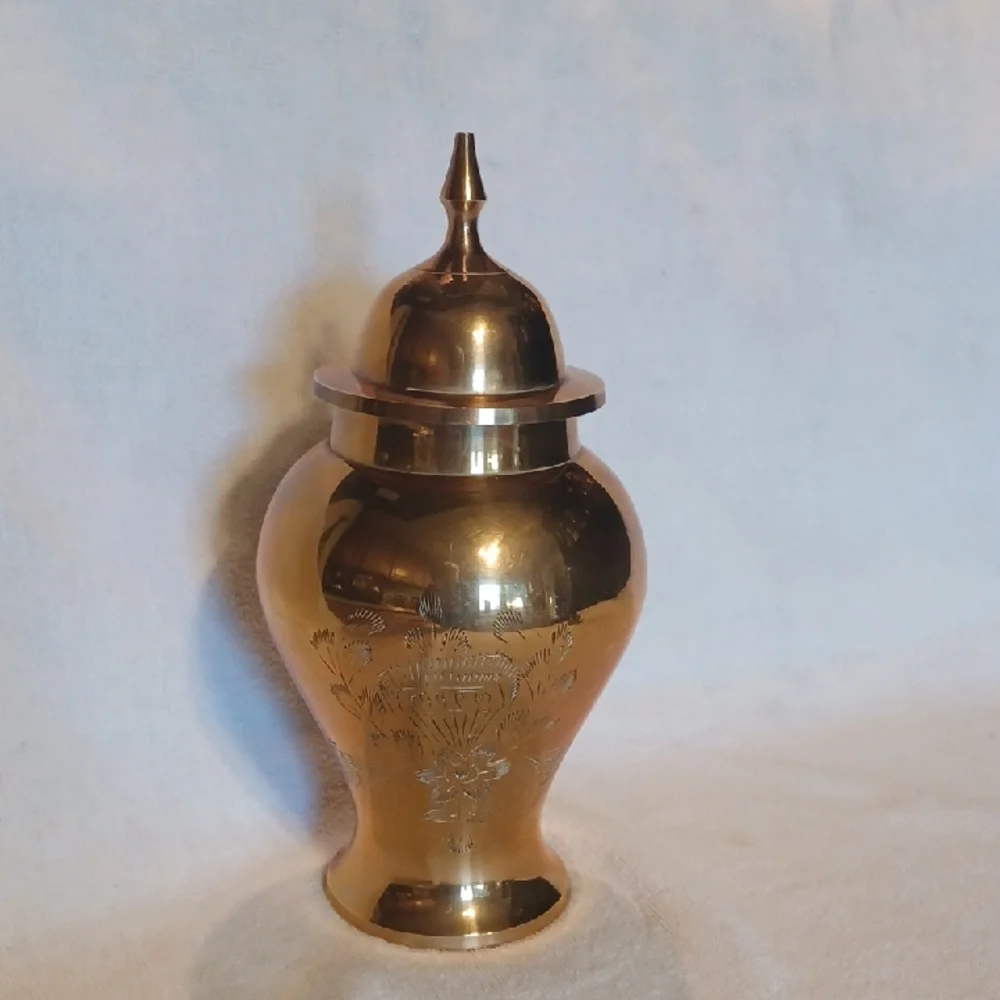 Vintage Solid Brass Ginger Jar Brass Urn Etcheded Brass Made In India
